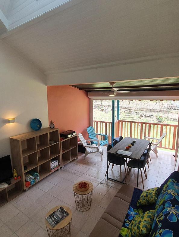 Appartement Ker-Eol Residence Canouan Sainte-Anne Avec Piscine Kültér fotó